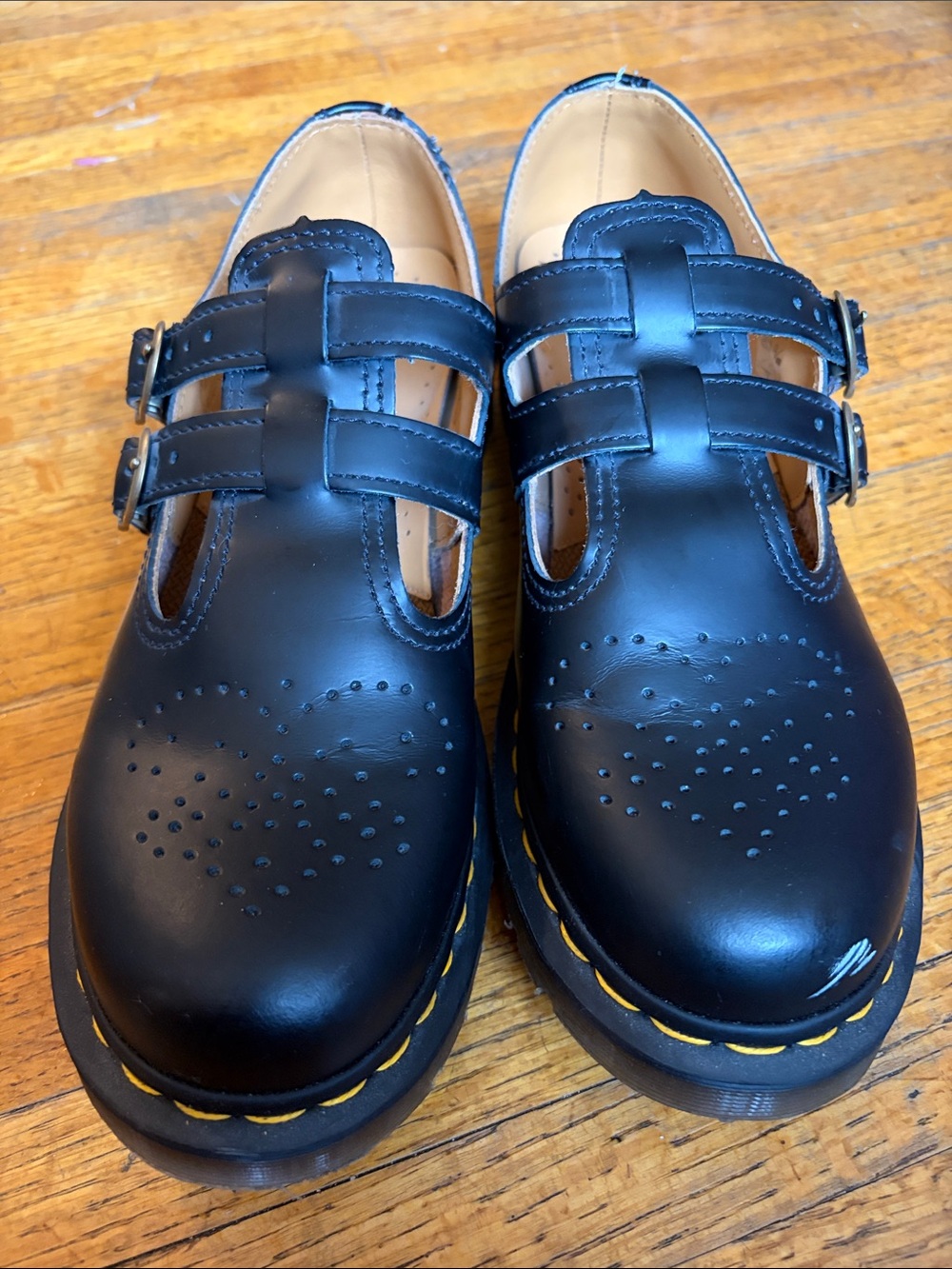 Dr. Martens smooth leather Mary jane shoes size 10 us